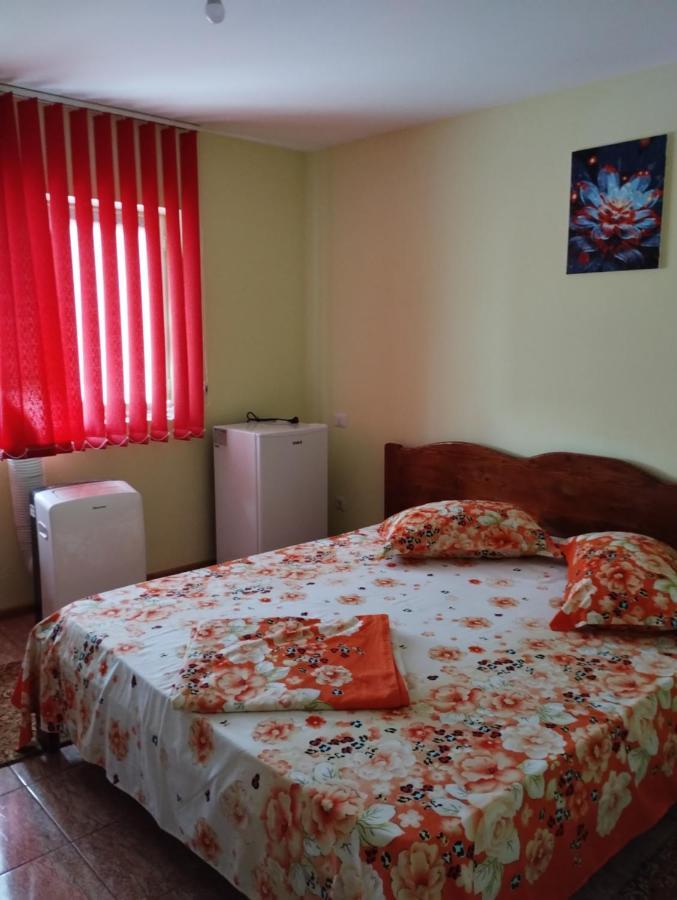 Casa Doina Hotel Douăzeci şi Trei August Eksteriør billede